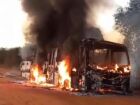 Em Sonora, ônibus escolar pega fogo e 20 alunos saem pela janela 