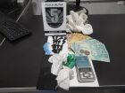 Polícia Militar em Sonora prende jovem por tráfico de drogas e apreende dinheiro 
