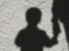 Valentão bate na esposa e no filho de 4 anos em MS