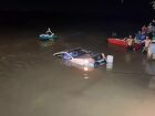 Caminhonete com carretinha cai no Rio Taquari em Coxim