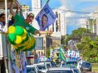 Riedel encerra campanha em carreata que reúne milhares em Campo Grande