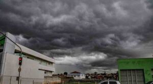 Chuva forte e ventos de at&eacute; 60 km/h podem atingir MS