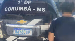 Mãe acusada de estuprar a filha é presa no trabalho em ação da polícia em MS