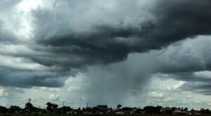 Previs&atilde;o de tempestade coloca cidades de MS em alerta