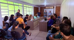 Prefeitura de Coxim empossa novos membros do Conselho Municipal de Sa&uacute;de