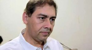 Bernal diz que homens arrombaram a casa dele e tentaram lhe agredir: 'tive que me defender'