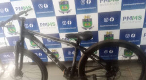 Pol&iacute;cia militar prende mulher por furto de bicicleta em Coxim