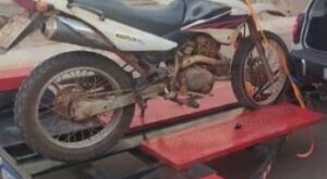 Pol&iacute;cia Militar em Coxim recupera motocicleta furtada 