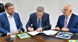 Paulo Corr&ecirc;a participa de conv&ecirc;nio que prev&ecirc; redu&ccedil;&atilde;o de at&eacute; 20% no consumo de energia de servidores