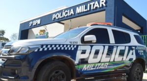 Pol&iacute;cia Militar prende jovem por descumprimento de medida protetiva em Coxim 