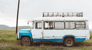 Idosa sofre golpe e perde R$ 4 mil ao comprar Kombi em MS