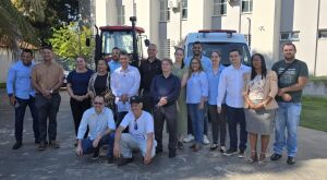 Prefeitura de Coxim investe R$ 490 mil em sa&uacute;de e agricultura com entrega de trator e ambul&acirc;ncia UTI
