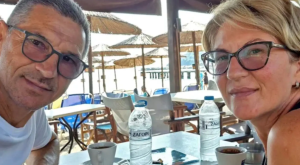 'Se morrermos, morremos juntos': esposa de homem sugado em avi&atilde;o tentou segur&aacute;-lo