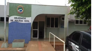 Grupo de 7 encapuzados se passa por policiais, invade casa, rende mulher e executa jovem a tiros em MS