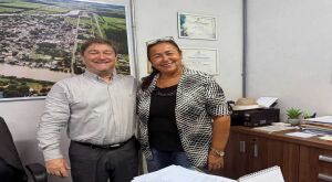 L&uacute;cia da AAVC se re&uacute;ne com prefeito e solicita agilidade do poder Executivo para Capela Mortu&aacute;ria Municipal atender a popula&ccedil;&atilde;o de Coxim  