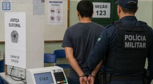 Pol&iacute;cia Militar prende jovem por crime eleitoral em Coxim