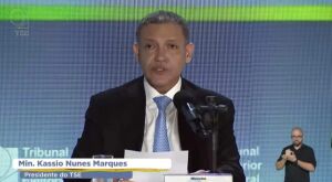 "Temos absoluta seguran&ccedil;a do processo eleitoral", diz presidente do TSE