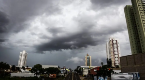 Inmet eleva alerta e todo MS tem perigo de temporal com granizo e ventos de 100 km/h