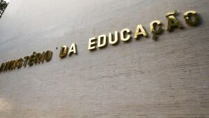 Ministério da Educação apresenta aplicativos para auxiliar estudantes