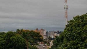 Apesar da chuva, dia deve ser quente em grande parte de Mato Grosso do Sul
