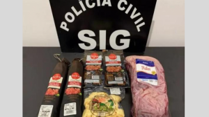 Homem é preso após furtar salame, queijo e carne de supermercado