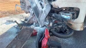 Identificado motociclista que morreu em acidente com carreta na BR-163 perto de São Gabriel 
