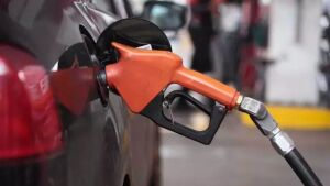 Com ICMS fixo a partir de hoje, gasolina vai ficar mais cara em todo Brasil