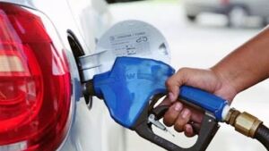 Petrobras anuncia aumento de R$ 0,41 no preço da gasolina em todo Brasil
