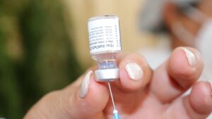 Coxim intensifica vacinação com drive-thru e horários estendidos