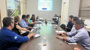Prefeitura de Coxim mostra gestão responsável e planejamento eficaz em reunião com secretários