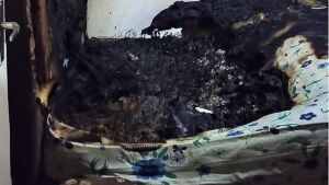 Em Rio Verde, homem ateia fogo na casa da ex-companheira, se entrega e é preso pela Polícia Militar