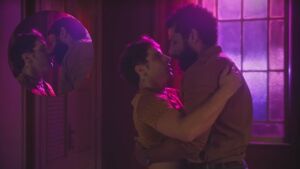 Globo coloca 'matador de MS' para dar beijo gay histórico na TV e explode na audiência: 'afronta'
