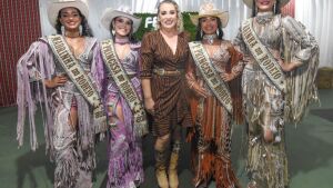 Rayca Ribeiro é coroada Rainha do Rodeio de Sonora 2024 na Festa do Chapéu