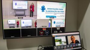 TCE-MS realiza oficina on-line sobre Plano Municipal da Primeira Infância