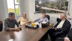 Prefeito de Coxim recebe Governador e autoridades para visita de obras e solicitações de infraestrutura na cidade