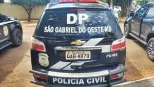 Mãe é presa após tentar afogar bebê de 8 meses em São Gabriel do Oeste
