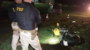 Motociclista morre ao ser arremessado em acidente com carreta na BR-163 em São Gabriel do Oeste