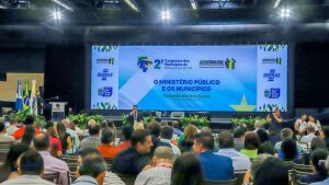 Prefeito de Coxim e comitiva participam do 2º Congresso dos Municípios de Mato Grosso do Sul
