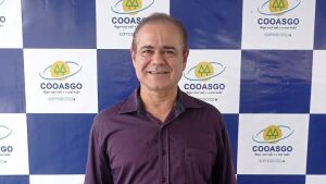 Presidente da Associação Comercial de Coxim prestigia a inauguração de filial da COOASGO em Coxim 