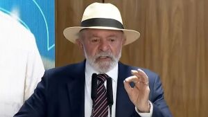 Desaprovação de Lula chega a 49% e supera aprovação pela primeira vez, diz pesquisa 