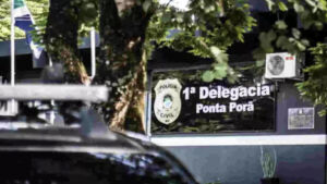 Vingança: Cuidador de carros esfaqueia homem várias vezes acusado de assassinato em MS