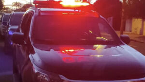 Mulher é sequestrada, tem carro roubado e é obrigada a comprar celular para ladrão em MS
