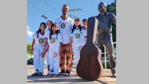 Projeto Capoeira Nação Primitiva de Coxim recebe doação de uniformes e agradece pelo apoio