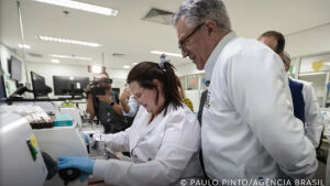 Centro de diagnósticos para câncer aumenta capacidade do SUS