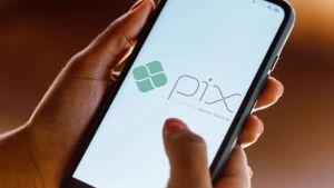 Golpe do Pix: Justiça determina indenização de R$ 35 mil a idosa que teve a conta hackeada