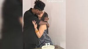 Casal que nasceu no mesmo dia morre juntos na data do aniversário 