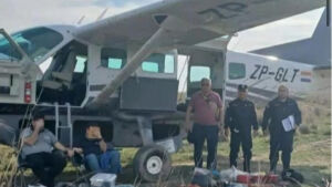 Brasileiros são procurados por sequestrar avião no Paraguai