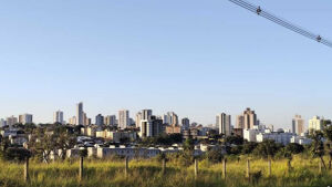 Friozinho cedo e calor à tarde: MS segue com tempo firme e sem chuvas
