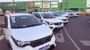 Prefeitura de Coxim recebe sete veículos, trator e plantadeira para reforçar atendimento na saúde e agricultura familiar