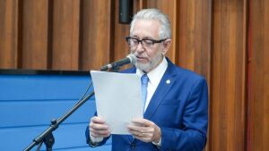 Antonio Vaz apresenta medidas para proteger crianças no ambiente digital